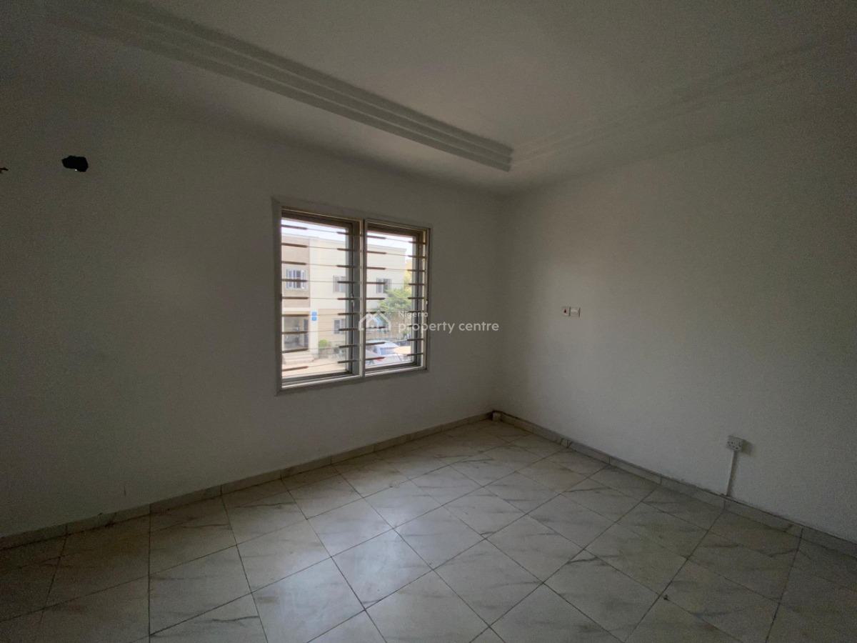 Lovely  4 Bedroom Available, in a Secured Estate, Life Camp, Abuja, Flat / Apartment for Rent