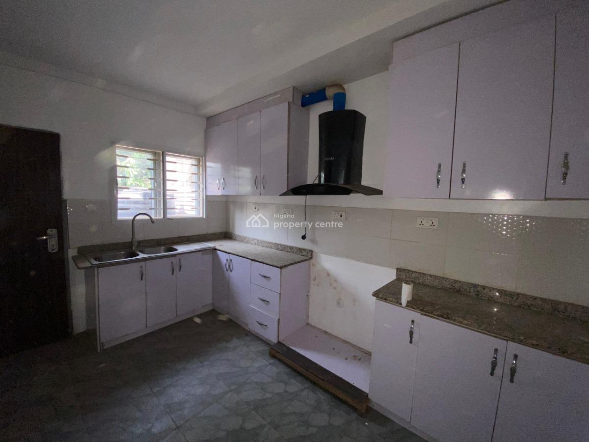 Lovely  4 Bedroom Available, in a Secured Estate, Life Camp, Abuja, Flat / Apartment for Rent