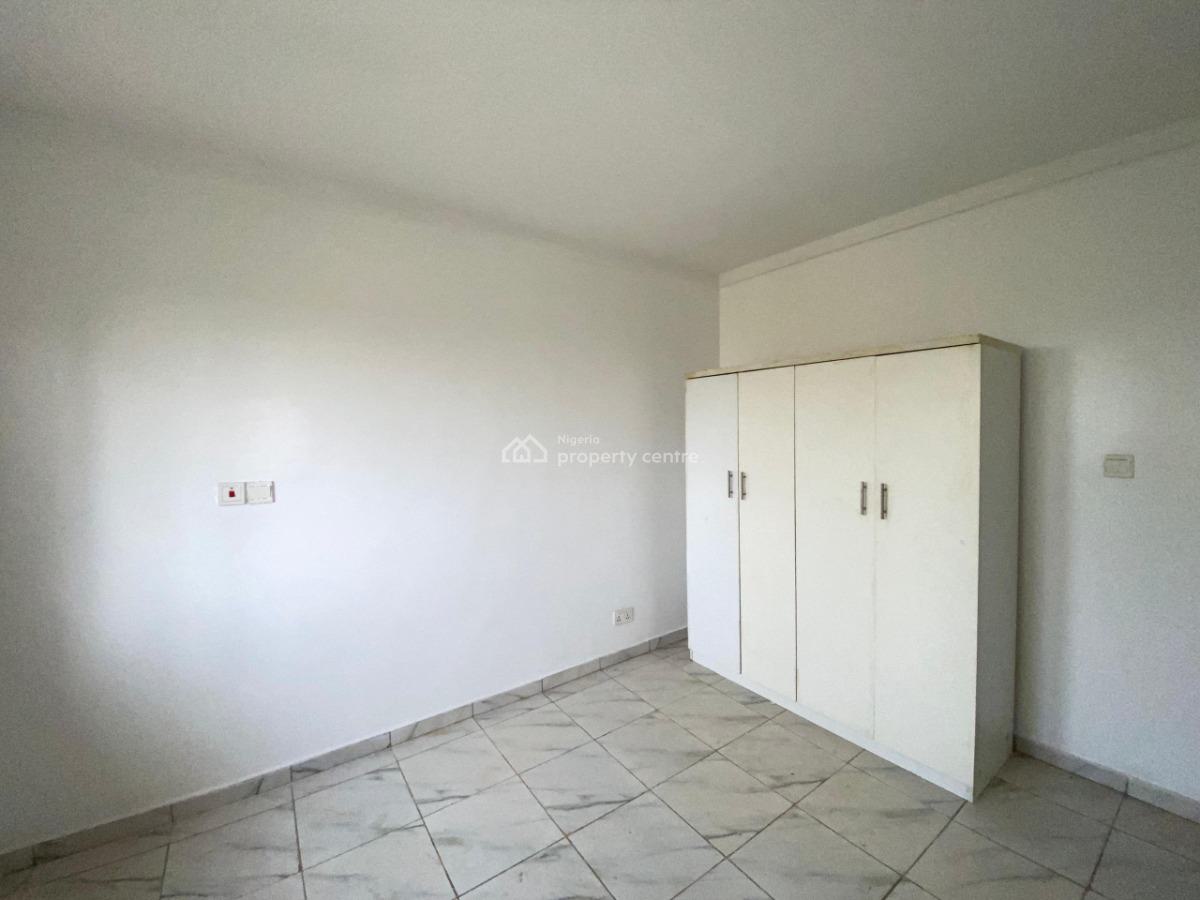 Lovely  4 Bedroom Available, in a Secured Estate, Life Camp, Abuja, Flat / Apartment for Rent