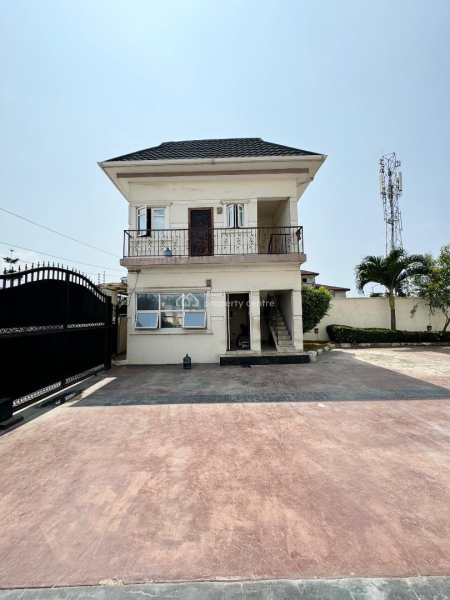 Beautiful 8 Bedroom Duplex with a Pool,cinema, Bq in a Secured Environ, Lekki Phase 1, Lekki, Lagos, House for Sale