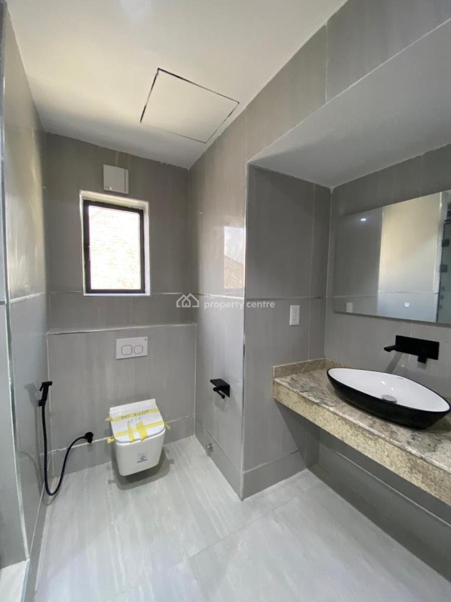 Gorgeous 5 Bedroom Duplex Witha Cinema,a Pool and a Bq, Lekki Phase 1, Lekki, Lagos, House for Sale