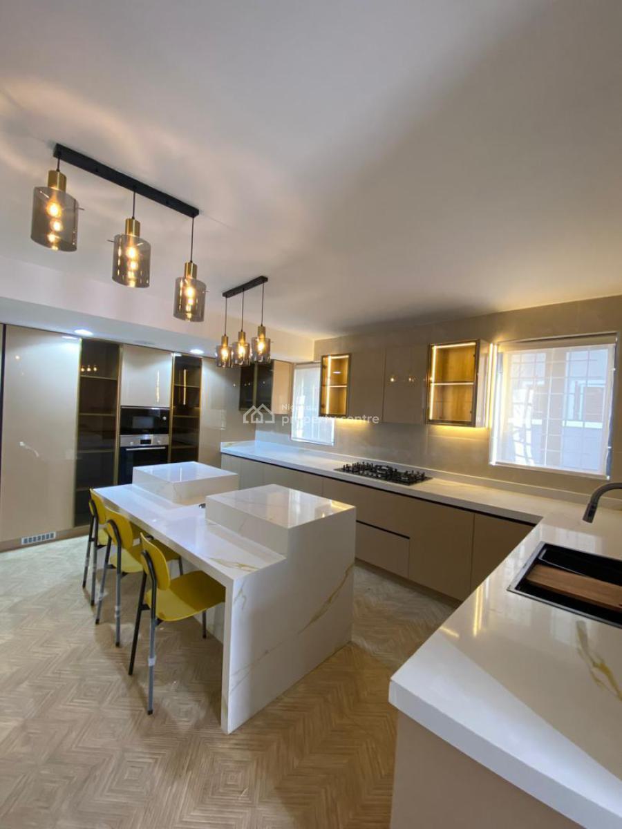 Gorgeous 5 Bedroom Duplex Witha Cinema,a Pool and a Bq, Lekki Phase 1, Lekki, Lagos, House for Sale