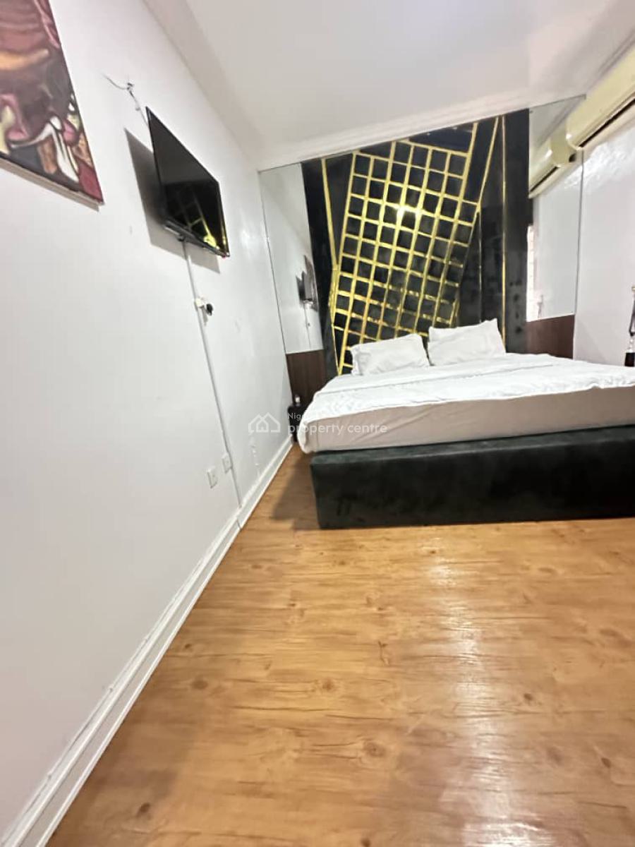 2bed with Ps5, Kunsela Road, Ikate, Lekki, Lagos, Flat / Apartment Short Let