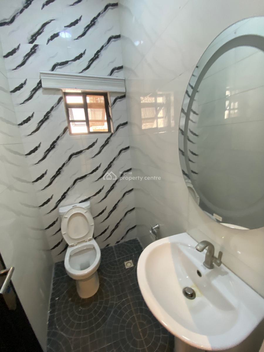 Fully Furnished One Bedroom Apartment Upstairs, Gracious Court Lbs Lekki, Ajah, Lagos, Flat / Apartment for Rent