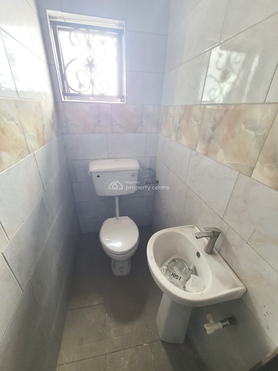 Newly Renovated 2 Bedroom Flat_upstairs, Chevron Estate, Chevron Drive, Lekki, Lagos, Flat / Apartment for Rent