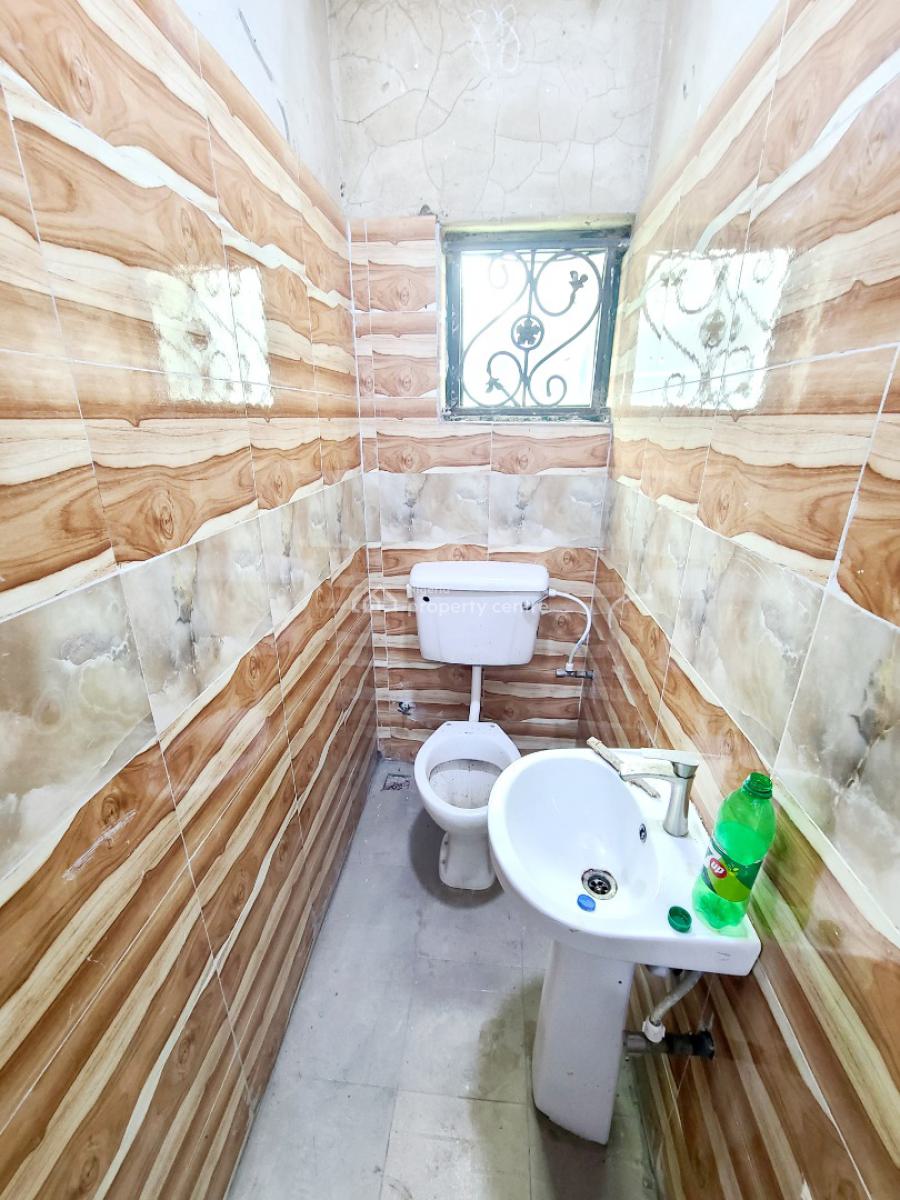 Newly Renovated 2 Bedroom Flat_upstairs, Chevron Estate, Chevron Drive, Lekki, Lagos, Flat / Apartment for Rent