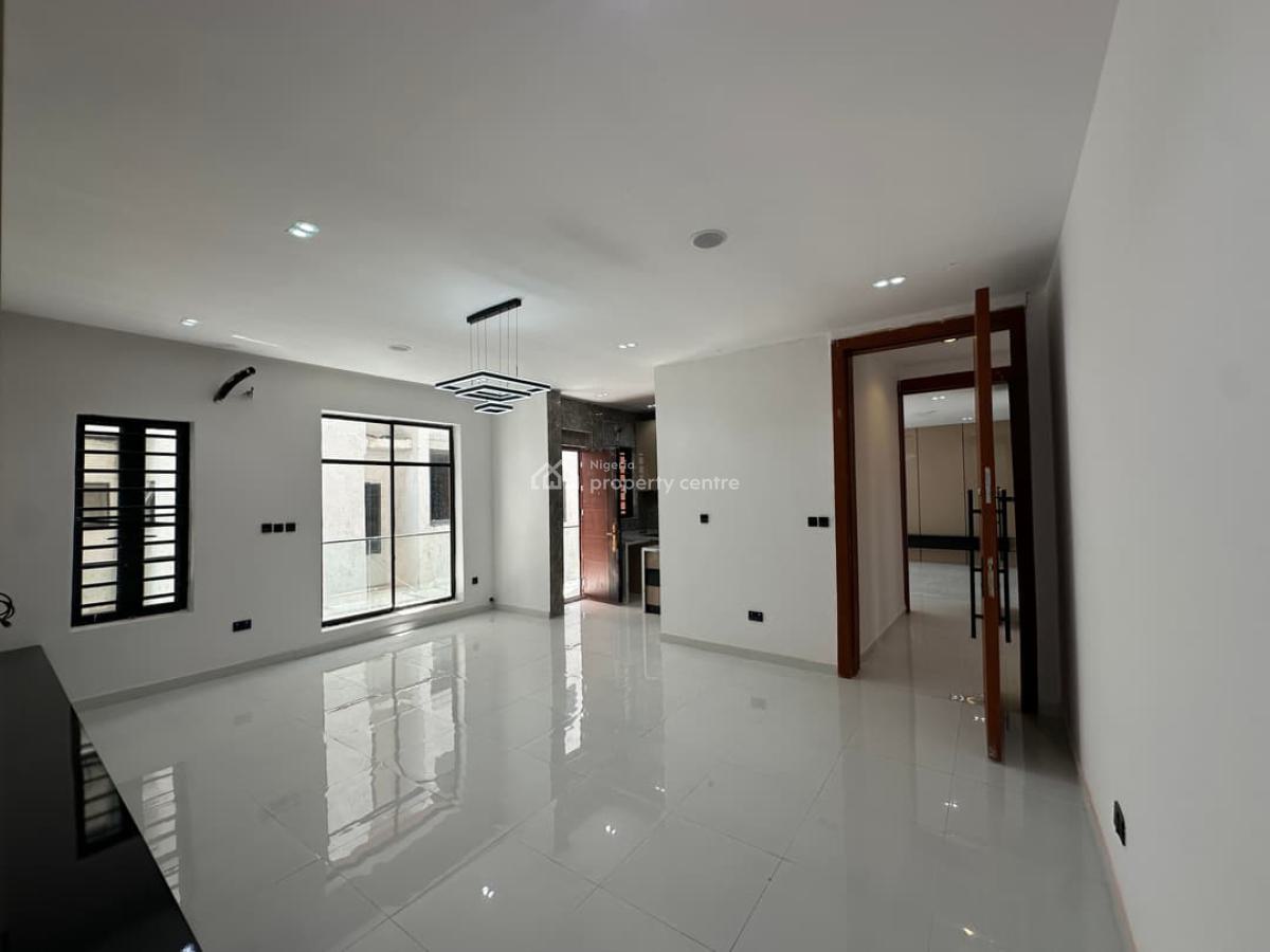 2bdroom Apt in Ologolo Fully Serviced, Ologolo, Lekkj Lagos, Ologolo, Lekki, Lagos, Flat / Apartment for Sale