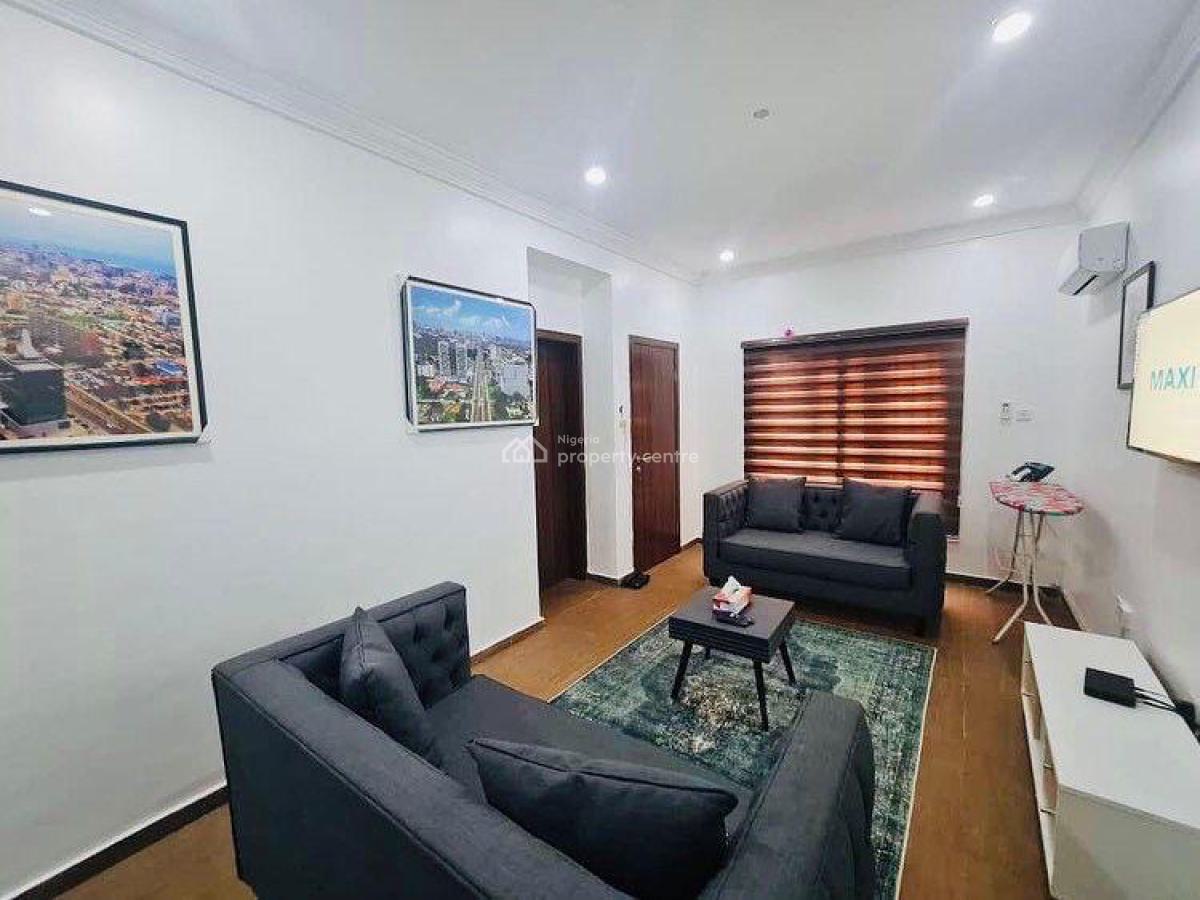 Clean 1 Bedroom Flat, Tarred. Road, Pay & Packin, Unfurnished, Wuye, Abuja, Flat / Apartment for Rent