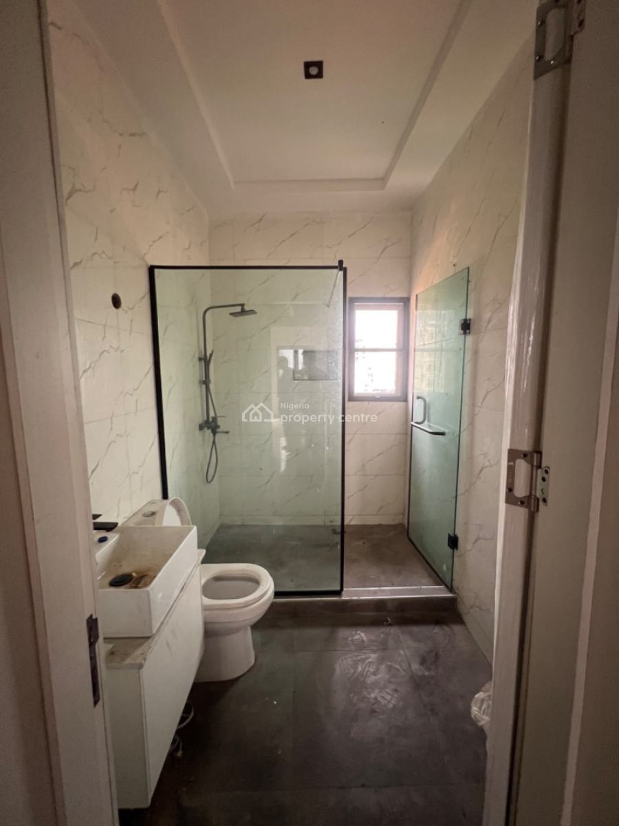 Nicely Built 4 Bedroom Duplex, Lekki Phase 1, Lekki, Lagos, Terraced Duplex for Sale