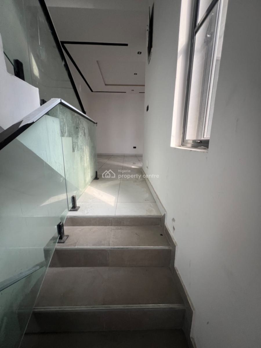 Nicely Built 4 Bedroom Duplex, Lekki Phase 1, Lekki, Lagos, Terraced Duplex for Sale