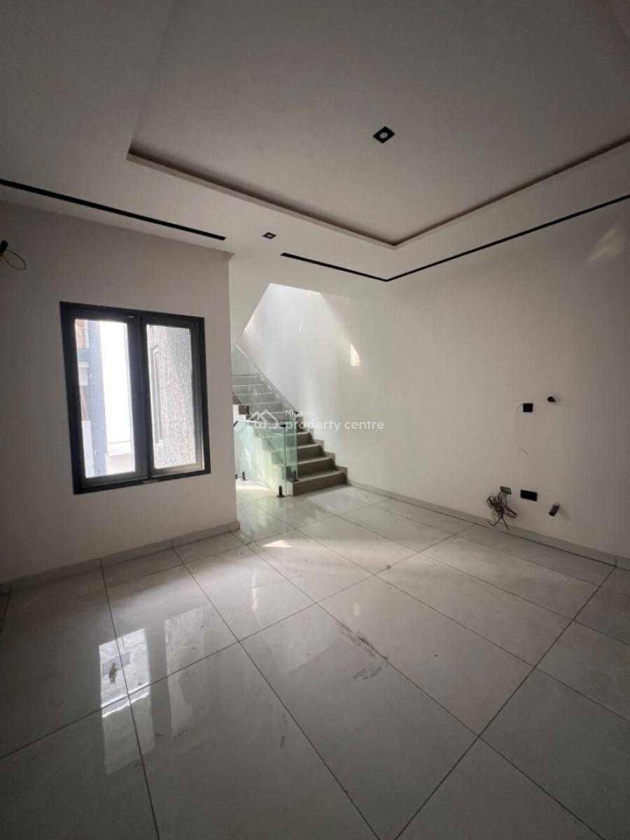Nicely Built 4 Bedroom Duplex, Lekki Phase 1, Lekki, Lagos, Terraced Duplex for Sale