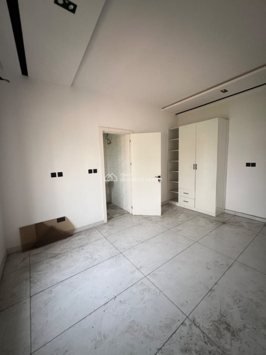 Nicely Built 4 Bedroom Duplex, Lekki Phase 1, Lekki, Lagos, Terraced Duplex for Sale