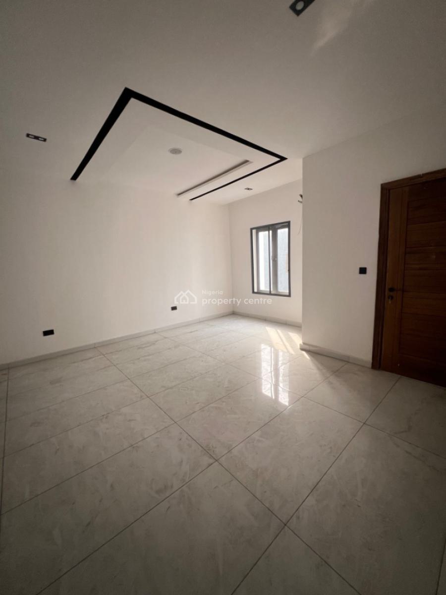 Nicely Built 4 Bedroom Duplex, Lekki Phase 1, Lekki, Lagos, Terraced Duplex for Sale