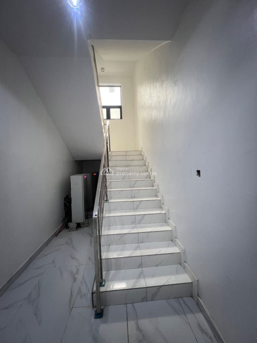 Exclusive & Smart 2 Bedroom Apartment, Lekki Phase 1, Lekki, Lagos, Flat / Apartment for Sale