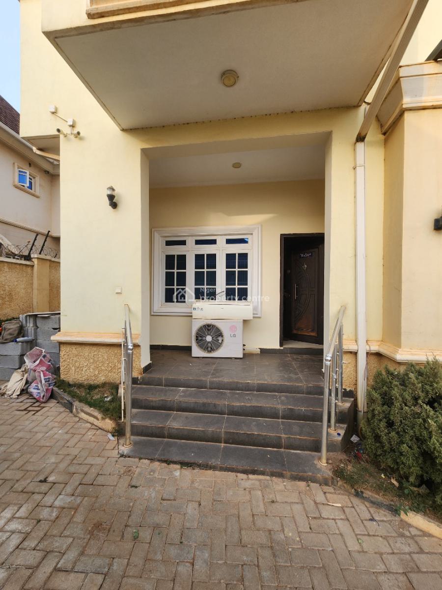 Luxury One Bedroom Block of Flat, Dawaki District, Gwarinpa, Abuja, Flat / Apartment for Rent