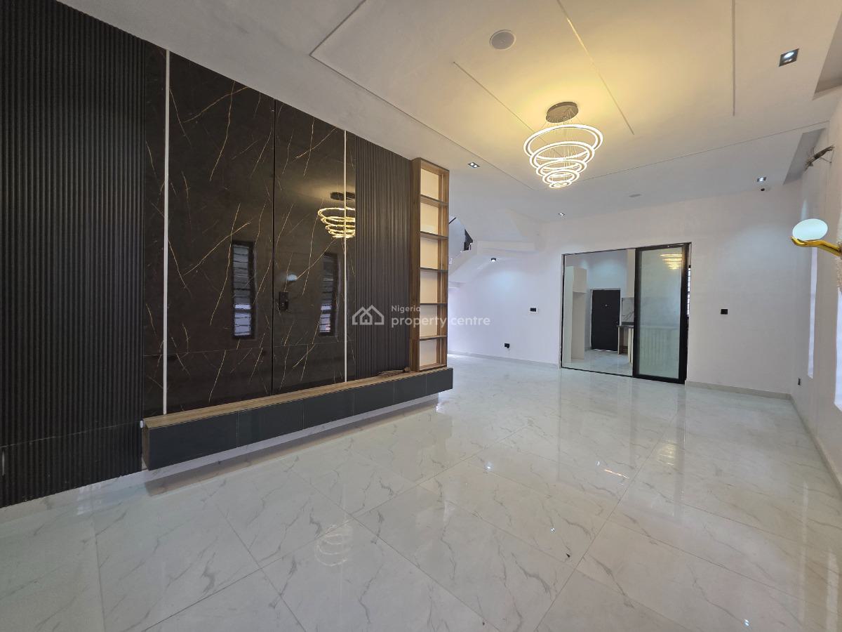 Strategically Located Luxury 5 Bedroom Detached Duplex with Pool, Ikota, Lekki, Lagos, Detached Duplex for Sale