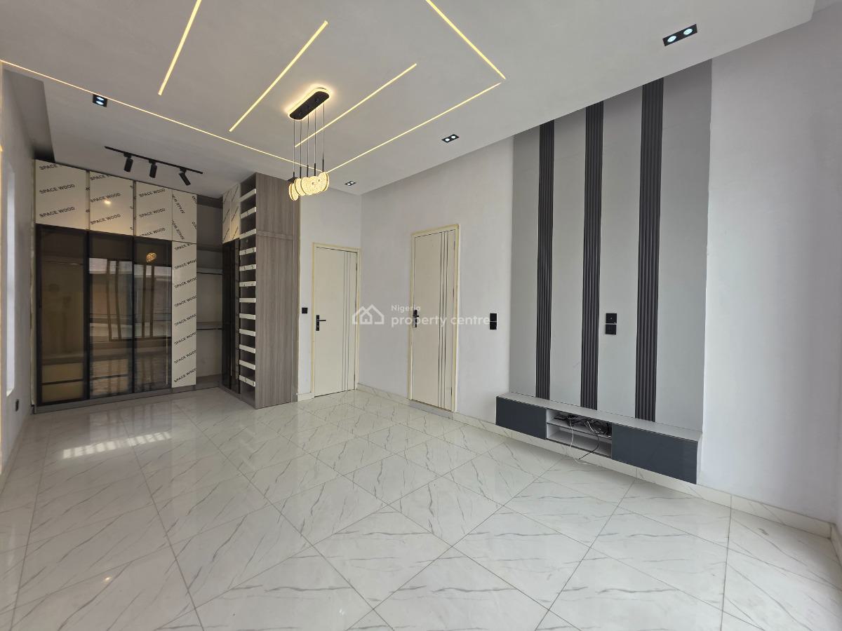 Strategically Located Luxury 5 Bedroom Detached Duplex with Pool, Ikota, Lekki, Lagos, Detached Duplex for Sale