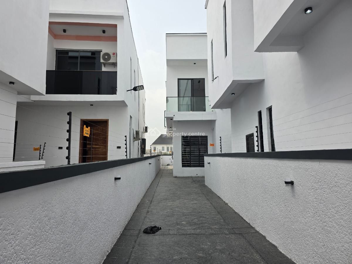 Nicely Located, Elegant 4 Bedroom Semi-detached Duplex, Ikota, Lekki, Lagos, Semi-detached Duplex for Sale