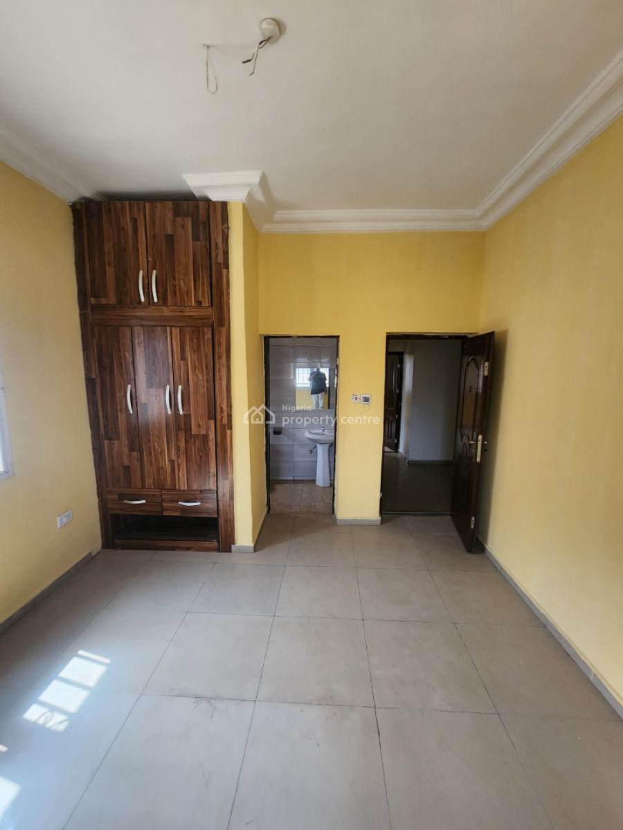 Luxury Three Bedroom Block of Flat, News Engineering, Dawaki, Gwarinpa, Abuja, Flat / Apartment for Rent