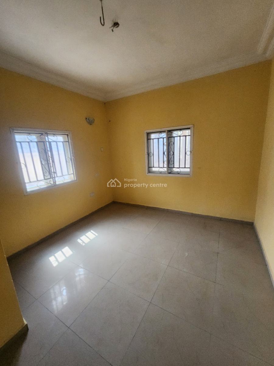 Luxury Three Bedroom Block of Flat, News Engineering, Dawaki, Gwarinpa, Abuja, Flat / Apartment for Rent