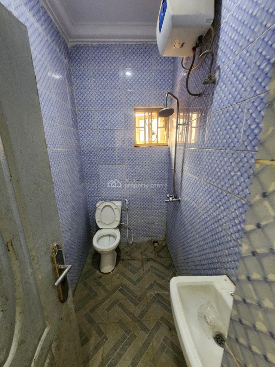 Luxury Two Bedroom Block of Flat, Dawaki District, Dawaki, Gwarinpa, Abuja, Flat / Apartment for Rent