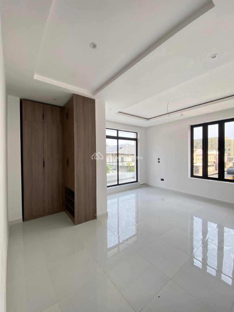 Tastefully Built 2 Bedroom Serviced Apartment, Freedom Way, Lekki Phase 1, Lekki, Lagos, Block of Flats for Sale