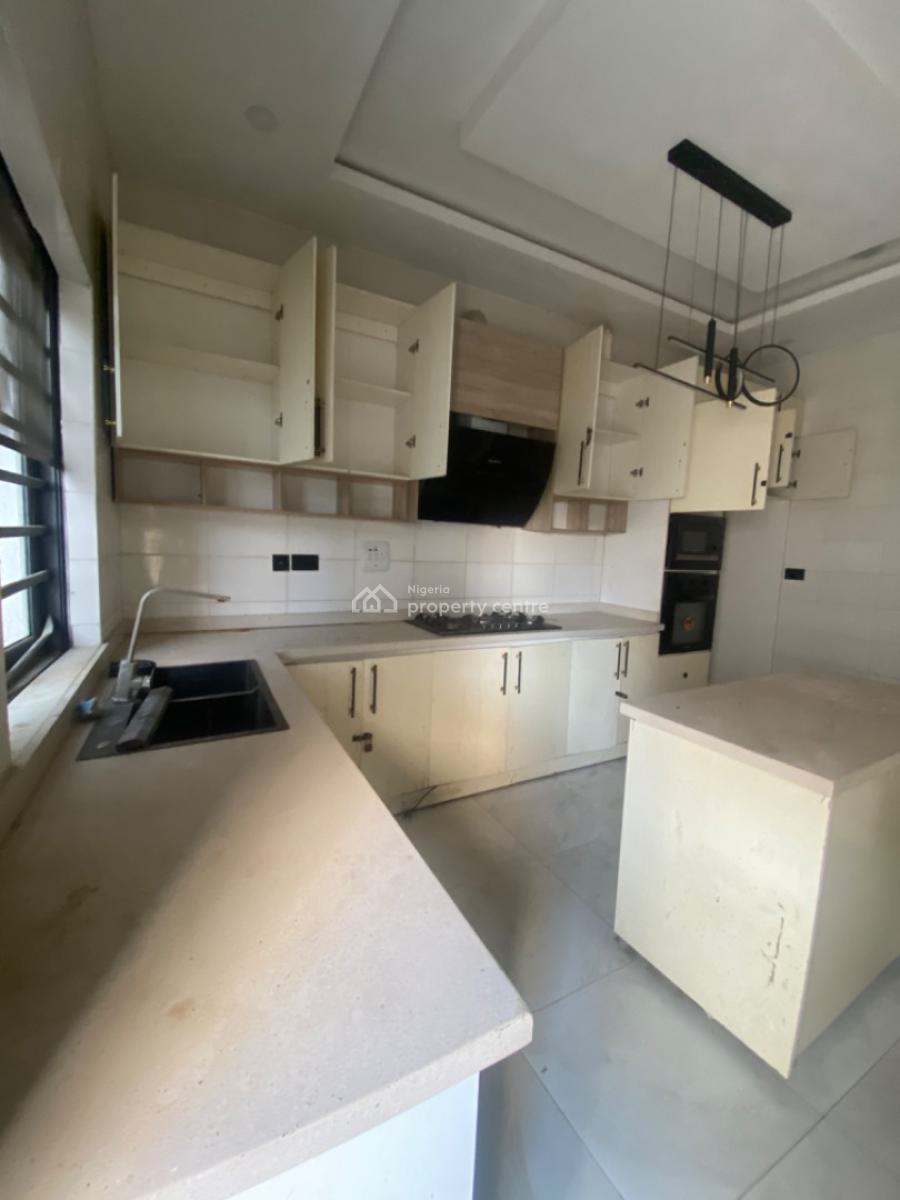 an Executive One Room Shared Apartment, Mobil Road Illaje Ikota Lekki Phase2, Lekki, Lagos, Self Contain (single Rooms) for Rent