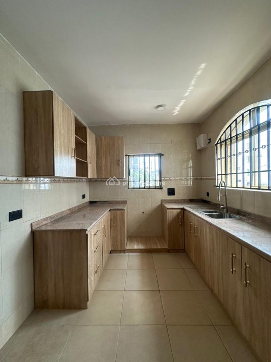 3 Bedroom Apartment, Lekki Phase 1, Lekki, Lagos, Flat / Apartment for Rent