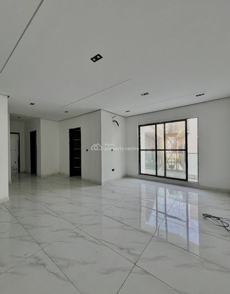 Spacious Fully Serviced 2 Bedroom Apartment, Ologolo, Lekki, Lagos, Block of Flats for Sale