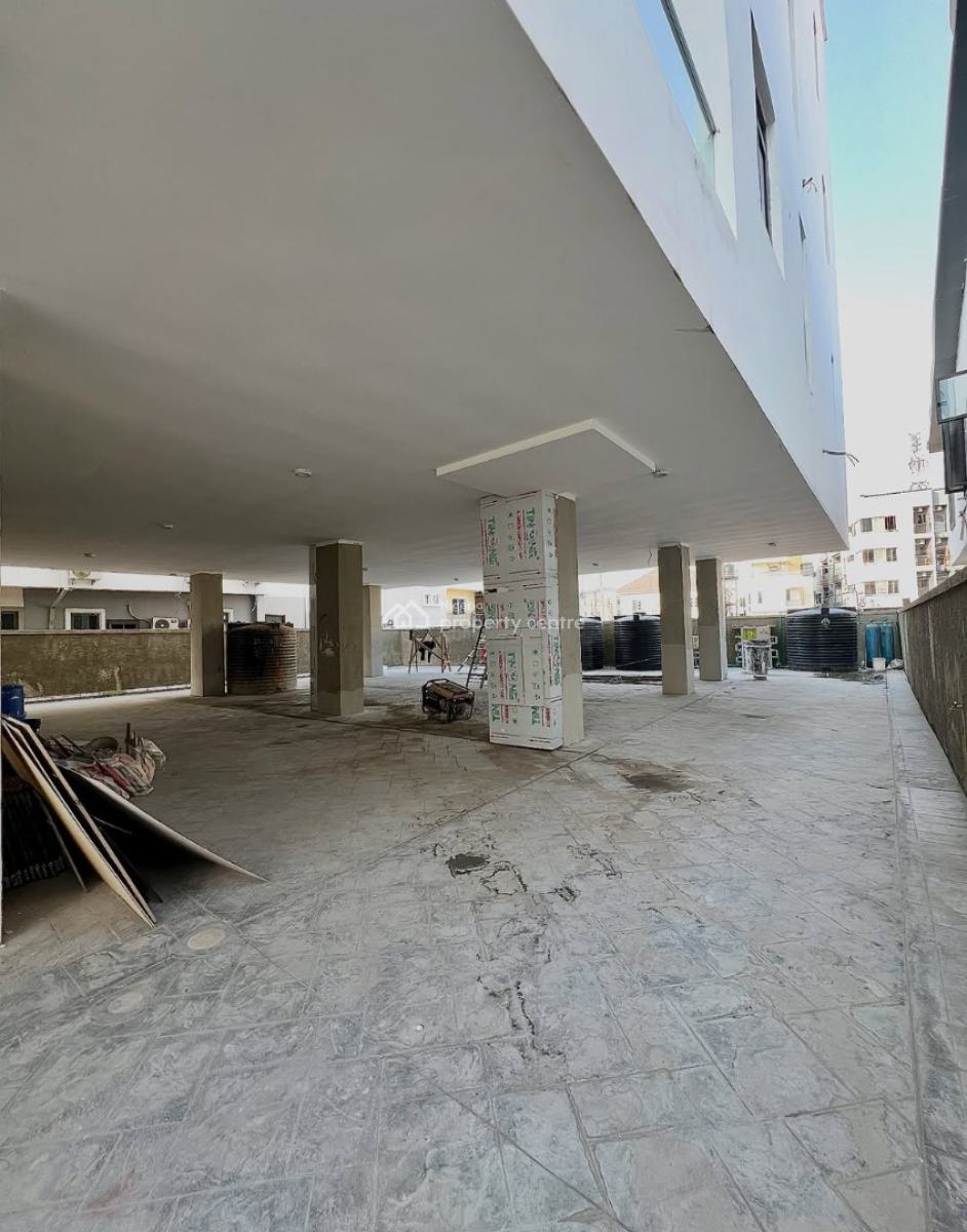 Spacious Fully Serviced 2 Bedroom Apartment, Ologolo, Lekki, Lagos, Block of Flats for Sale