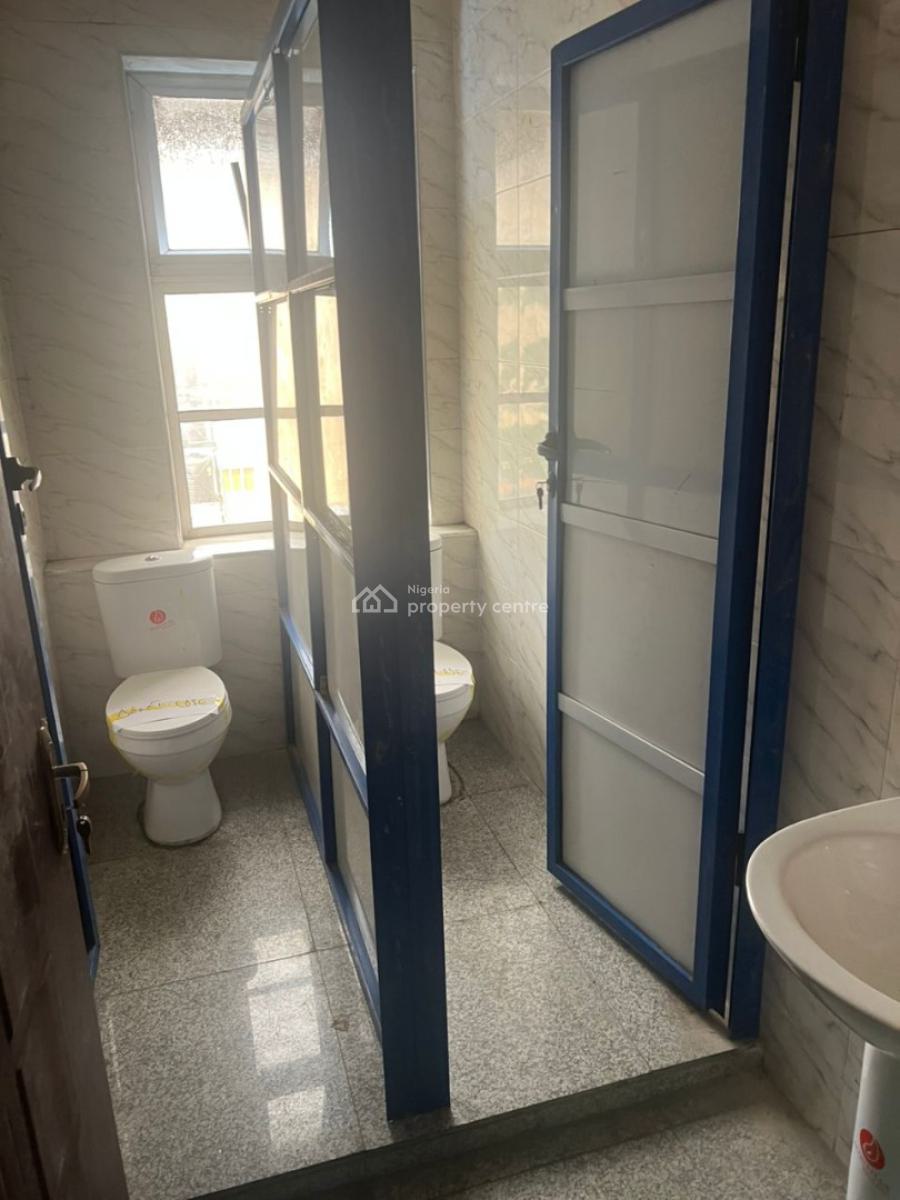 Landmark  Five (5) Storey Building, Facing Lekki Express Road, Lekki, Lagos, Office Space for Rent