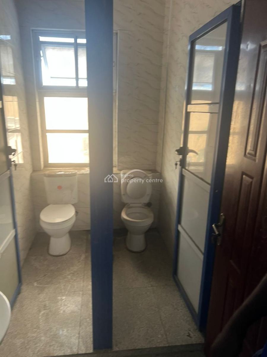 Landmark  Five (5) Storey Building, Facing Lekki Express Road, Lekki, Lagos, Office Space for Rent