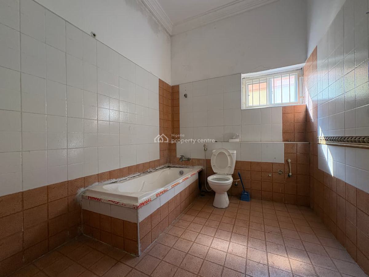 4 Bedroom Semi Detached Commercial /residential Use, Lekki Phase 1, Lekki, Lagos, Semi-detached Duplex for Rent