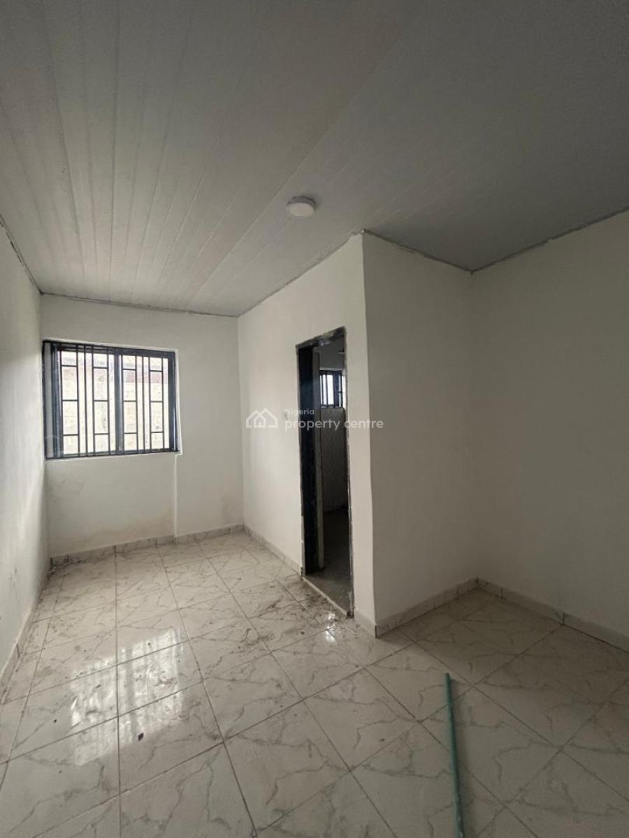 Spacious 2 Bedroom Apartment, Greenville Estate, Badore, Ajah, Lagos, Flat / Apartment for Rent