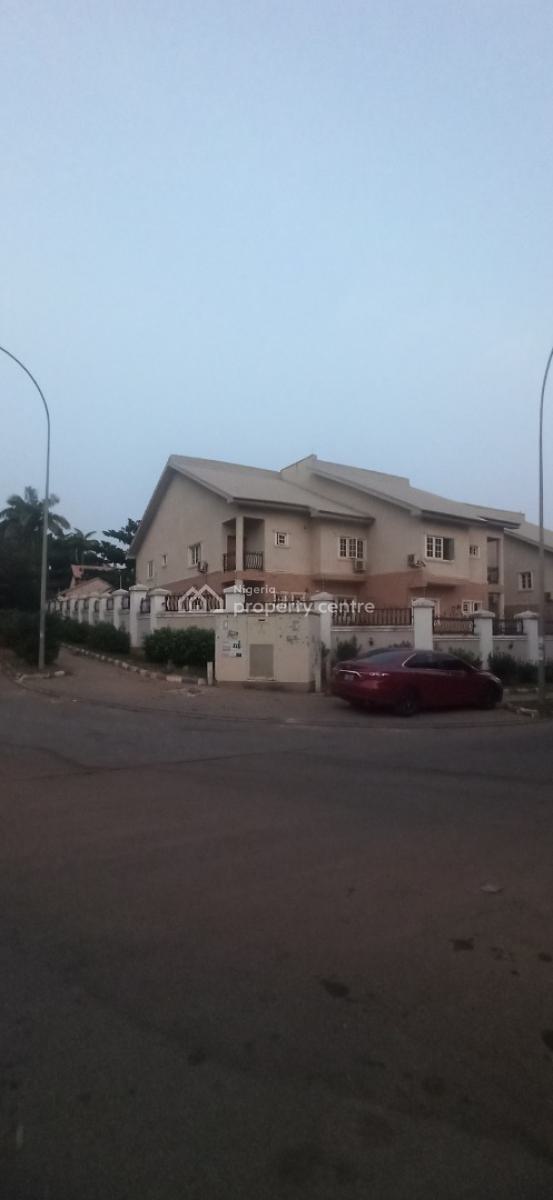 4 Bedrooms Semi-detached Duplex with a Bq, Wuse 2, Abuja, Semi-detached Duplex for Rent