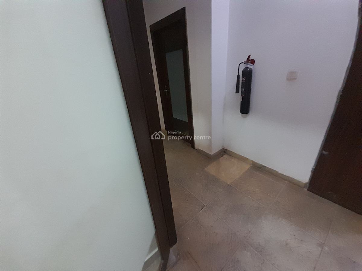 Cozy 18sqm Two-person Work Hub, Around Ndic, Central Business District, Abuja, Office Space for Rent