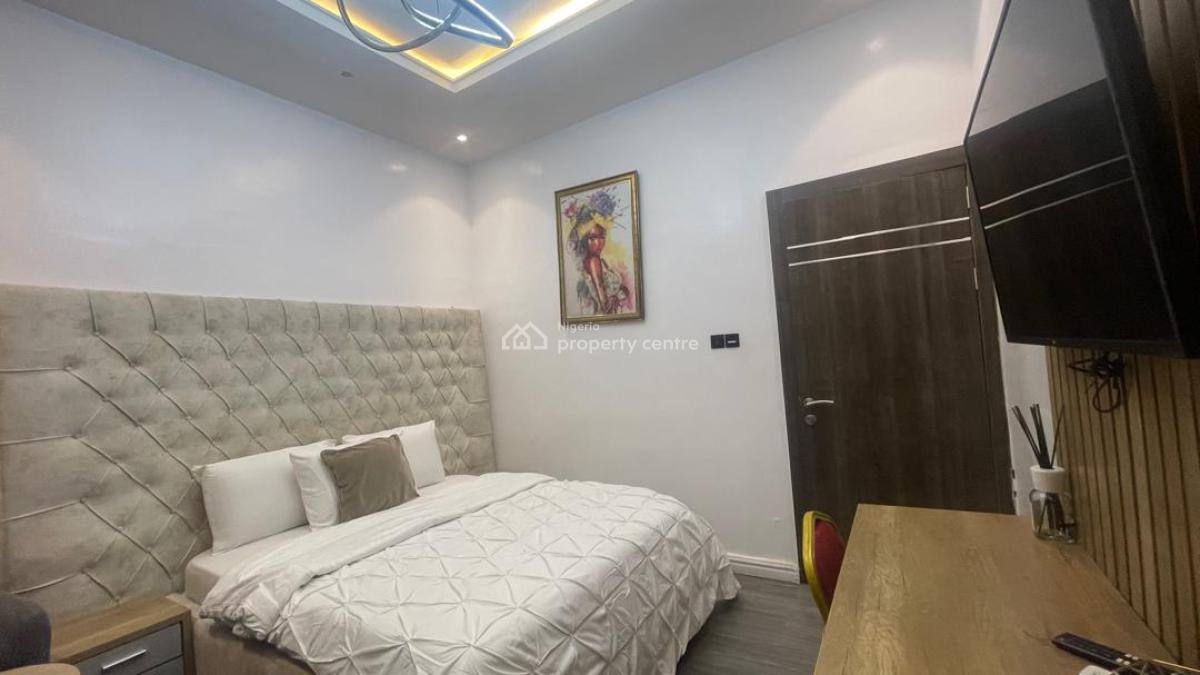 Luxury 3-bedroom Apartment, Lekki Phase 1, Lekki, Lagos, Flat / Apartment Short Let