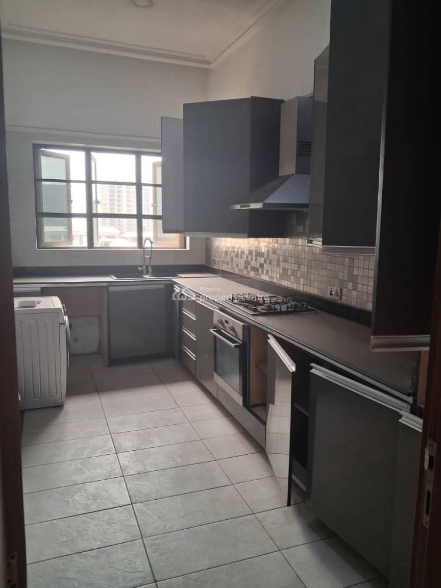 Spacious Well Maintained Fully Serviced 2 Bedroom Apartment, Fourpoint Side, Oniru, Oniru, Victoria Island (vi), Lagos, Flat / Apartment for Rent