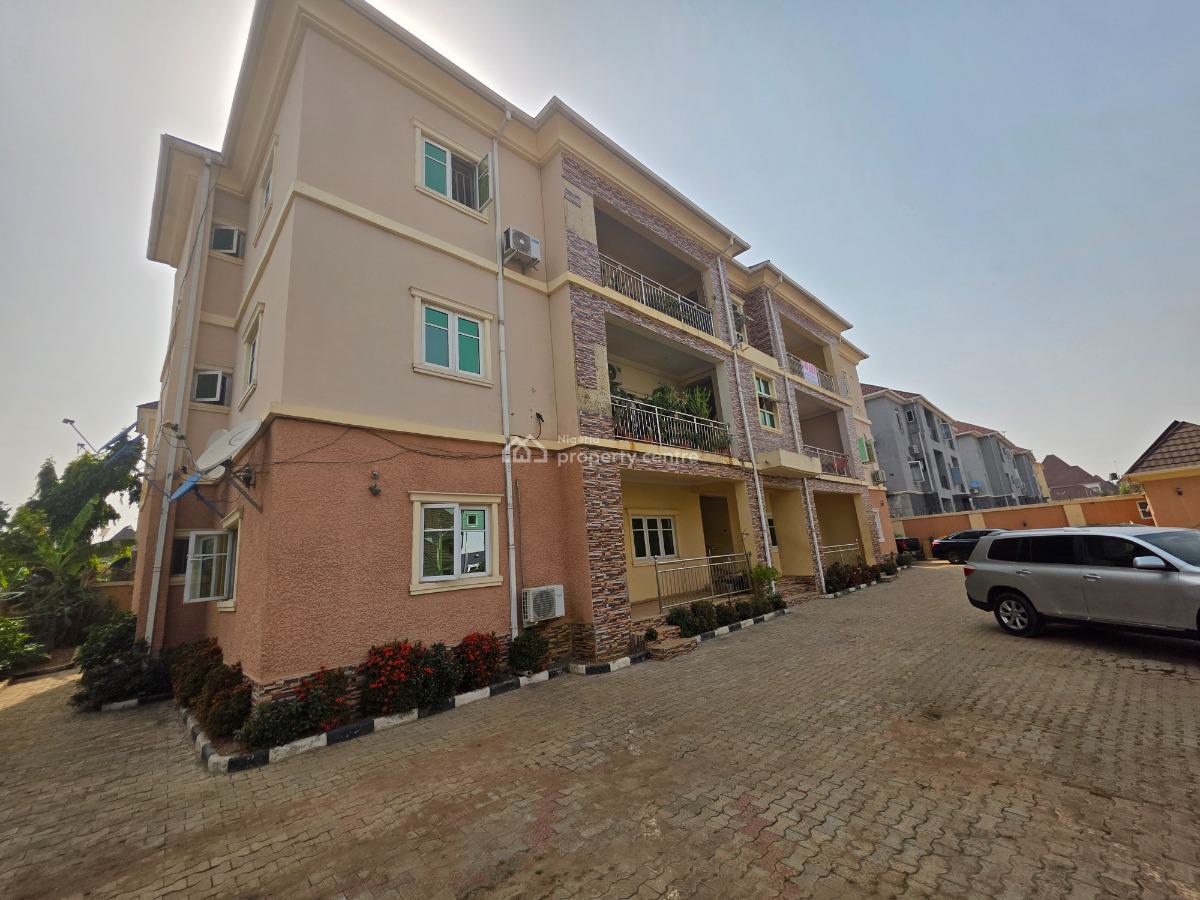 a Well Maintained 3 Bedroom Apartment, Ipent 7 Estate, Karsana, Abuja, Flat / Apartment for Rent