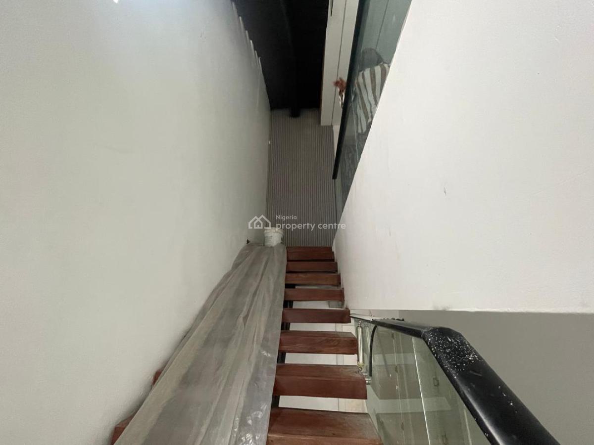 Massive 5-bedroom Terrace, Lekki Phase 1, Lekki, Lagos, Terraced Duplex for Sale