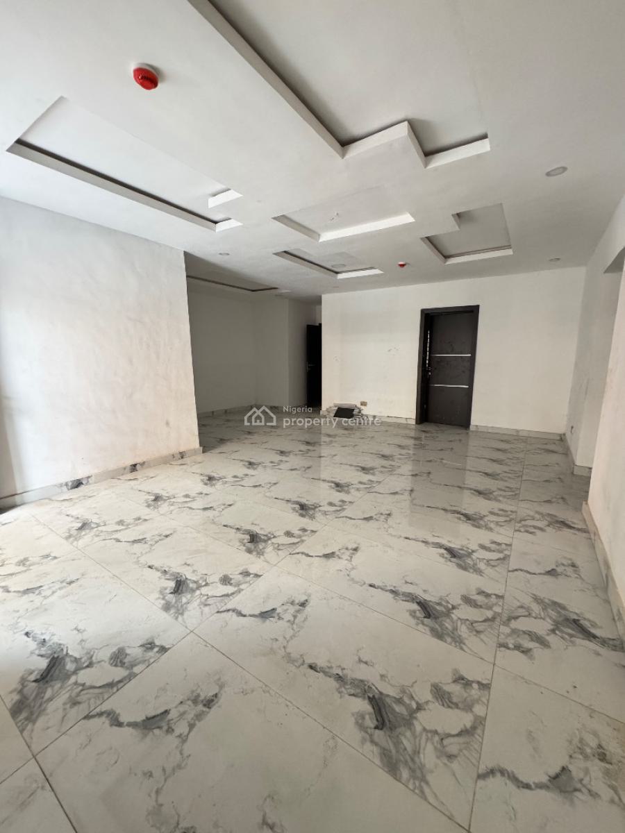 Two (2) Bedroom Apartment, Lekki Phase 1, Lekki, Lagos, Flat / Apartment for Rent