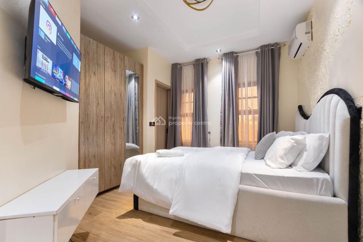 The Shine-a Brand New Luxury 3 Bedroom Apartment with Swimming Pool,ps5, Lekki Phase 1, Lekki, Lagos, Flat / Apartment Short Let