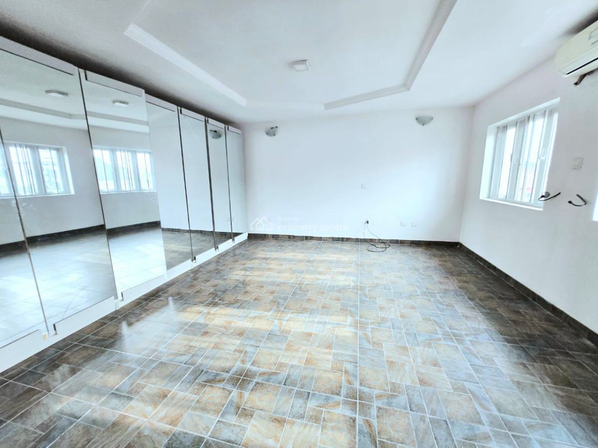 Spacious 3-bedroom Terrace Duplex, Lekki Phase 1, Lekki, Lagos, Terraced Duplex for Rent