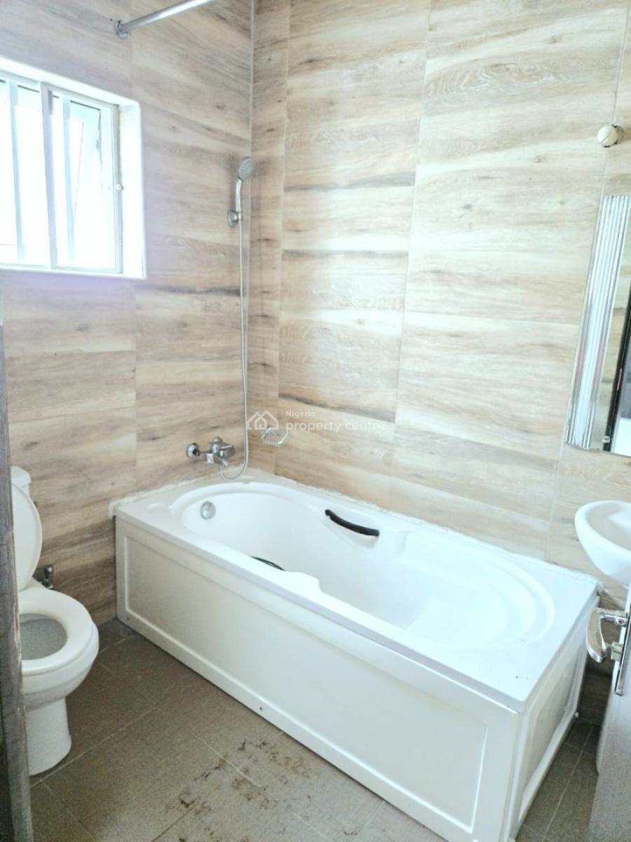 Spacious 3-bedroom Terrace Duplex, Lekki Phase 1, Lekki, Lagos, Terraced Duplex for Rent