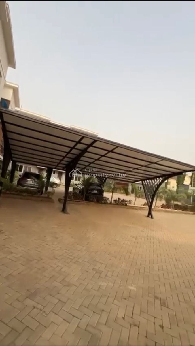 Luxury Spacious 4 Bedroom En-suite +bq+ Tarred Road, By American International School, Durumi, Abuja, Terraced Duplex for Sale