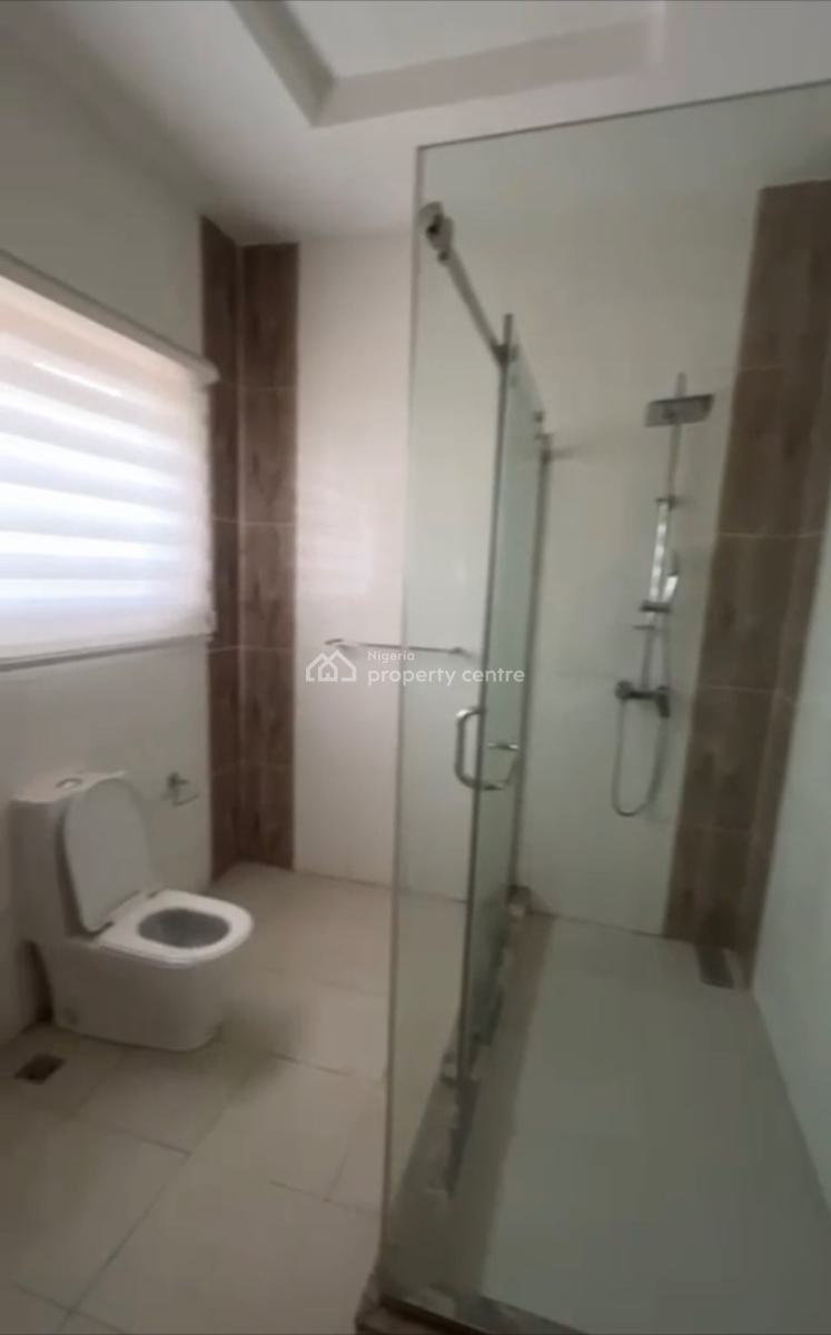 Luxury Spacious 4 Bedroom En-suite +bq+ Tarred Road, By American International School, Durumi, Abuja, Terraced Duplex for Sale