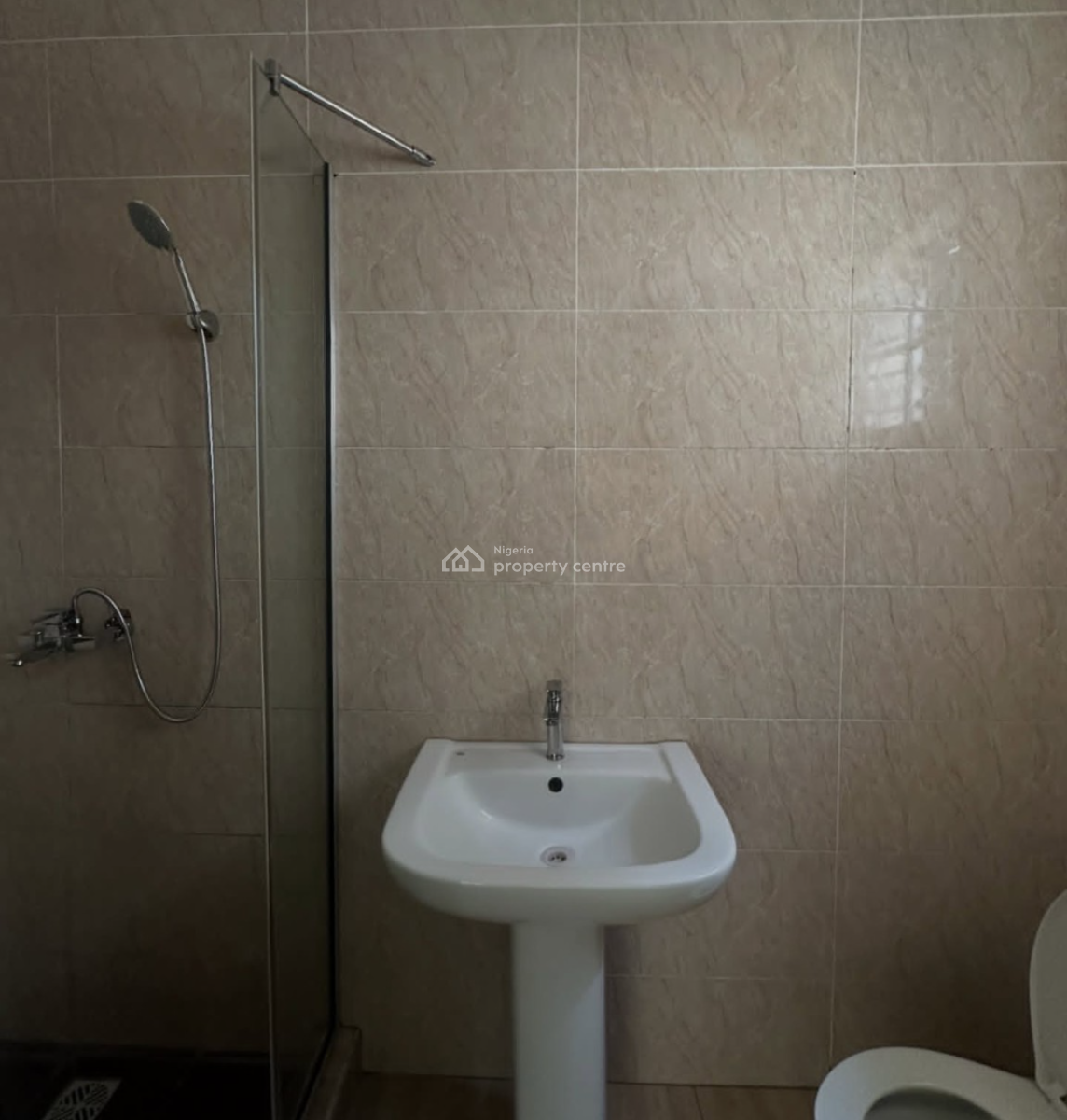 2 Bedroom Apartment Fully Serviced, Orchid Road Before The Roundabout, Lekki, Lagos, Flat / Apartment for Rent