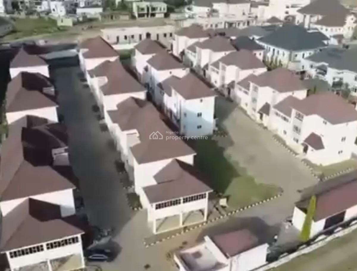 Beautiful Mini Estate, Guzape District, Abuja, Detached Duplex for Sale