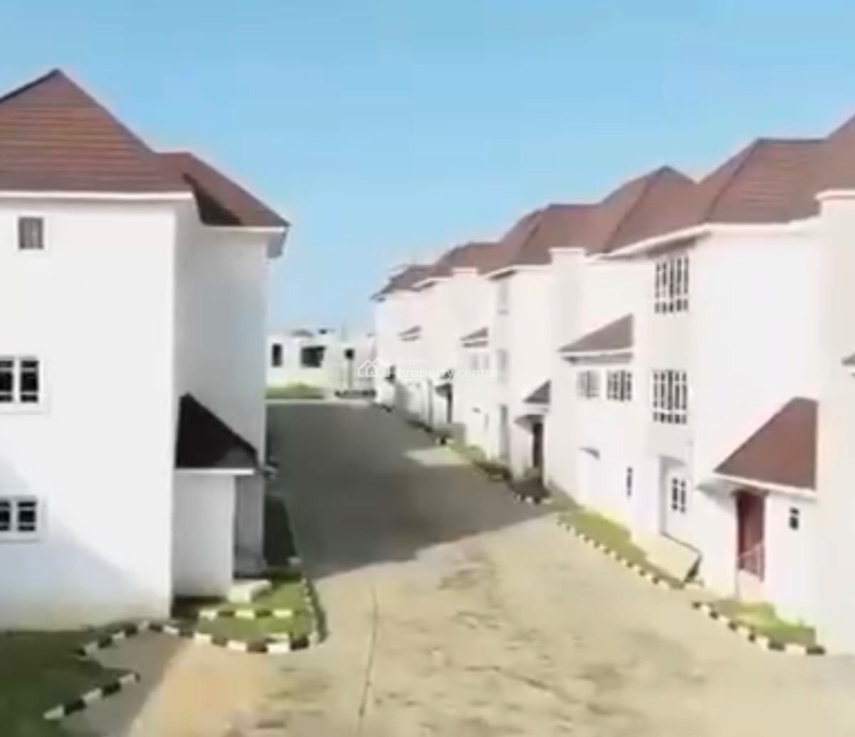 Beautiful Mini Estate, Guzape District, Abuja, Detached Duplex for Sale