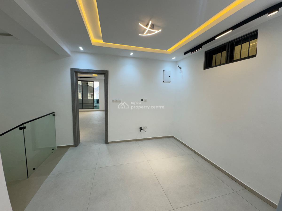 a Brand New 4 Bedroom Semi Detached Duplex with a Bq in Lekki, Lekki Phase 1., Lekki Phase 1, Lekki, Lagos, Semi-detached Duplex for Rent